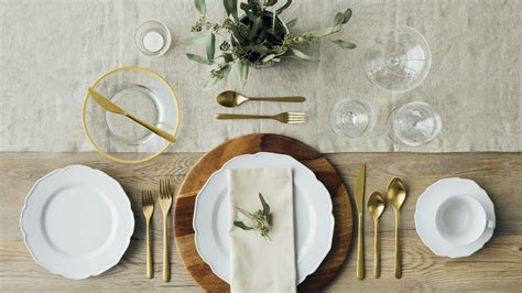 The Art of Table Setting: How Salad Plates Can Cast a Spell on Your Guests